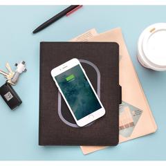 Vue Housse à carnet A5 avec chargeur à induction Air de couleur noir| Krokrodeal