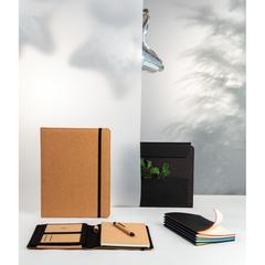 Vue Conférencier A5 en liège avec stylo Deluxe de couleur marron| Krokrodeal