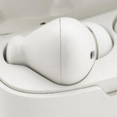 Vue Écouteurs sans fil Liberty Pro en plastique recyclé RCS de couleur blanc| Krokrodeal