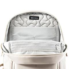 Vue Sac à dos souple XD Design de couleur beige| Krokrodeal