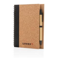 Vue Cahier à spirales en liège avec stylo de couleur noir| Krokrodeal
