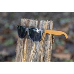 Vue Lunettes de soleil en PC recyclé GRS avec liège de couleur noir| Krokrodeal