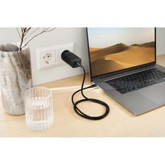 Vue Chargeur mural USB 3 ports PD ultra-rapide Philips 65 W de couleur noir| Krokrodeal