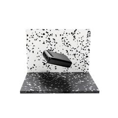 Vue Batterie de secours 10.000 mAh en plastique recyclé RCS de couleur noir| Krokrodeal