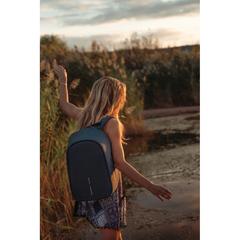 Vue Sac à dos antivol Bobby Hero Regular de couleur gris| Krokrodeal