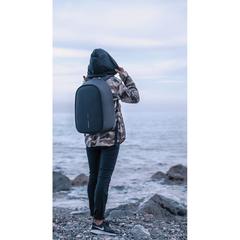 Vue Sac à dos antivol Bobby Hero Regular de couleur noir| Krokrodeal