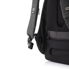 Vue Sac à dos antivol Bobby Hero Regular de couleur noir| Krokrodeal