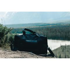 Vue Sac weekend Swiss Peak Voyager en rPET AWARE™ de couleur noir| Krokrodeal