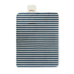 Vue VINGA Couverture de pique-nique en rPET GRS Alba de couleur bleu| Krokrodeal