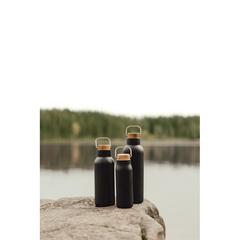 Vue VINGA Bouteille isotherme 580 ml en acier RCS Ciro de couleur noir| Krokrodeal
