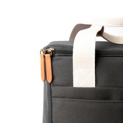 Vue Sac isotherme en rPET VINGA Sloane de couleur gris| Krokrodeal