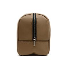 Vue VINGA Trousse de toilette en PU RCS Bermond de couleur marron| Krokrodeal