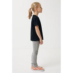 Vue T-shirt pour enfants en coton recyclé Iqoniq Koli de couleur noir| Krokrodeal