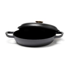 Vue VINGA Sauteuse en fonte émaillée Monte de couleur noir| Krokrodeal