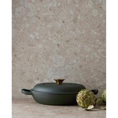 Vue VINGA Sauteuse en fonte émaillée Monte de couleur vert| Krokrodeal
