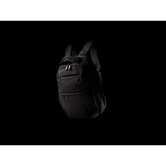 Vue Sac à dos universel pour ordinateur 15,6" Impact AWARE™ de couleur noir| Krokrodeal