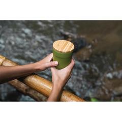 Vue Mug 300ml en PP recyclé GRS avec couvercle en bambou de couleur vert| Krokrodeal