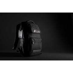 Vue Sac à dos ordinateur Swiss Peak Voyager en rPET AWARE™ de couleur noir| Krokrodeal