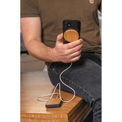 Vue Chargeur magnétique sans fil en bambou 10W de couleur marron| Krokrodeal