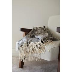 Vue VINGA Plaid Lenox de couleur noir| Krokrodeal