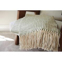 Vue VINGA Plaid Lenox de couleur vert| Krokrodeal