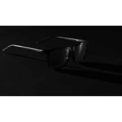 Vue Lunettes de soleil polarisées Swiss Peak en plastique RCS de couleur noir| Krokrodeal