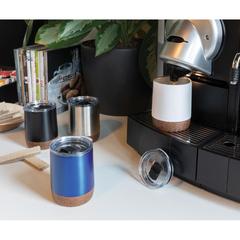 Vue Petite tasse à café en liège et acier recyclé RCS de couleur gris| Krokrodeal