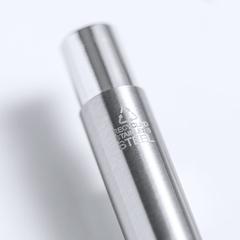 Vue Stylo Wutax de couleur gris| Krokrodeal