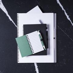 Vue Cahier Pilaf de couleur bleu| Krokrodeal