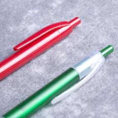 Vue Stylo Blacks de couleur blanc| Krokrodeal