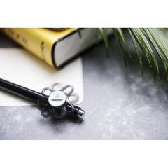 Vue Stylo Karsol de couleur blanc| Krokrodeal