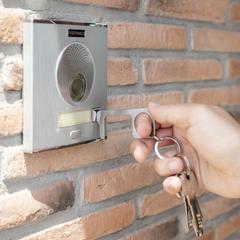 Vue Porte-Clés Anticontact Bigox de couleur gris| Krokrodeal